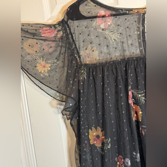 WILLOW Young Contemporary Black Floral Print Mesh Top (Size 3X) - Picture 5 of 10